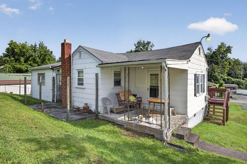 105 Randolph, Bristol, VA, 24201 | Card Image
