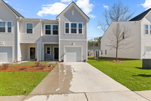 8748 Silver Creek Ln, North Charleston, SC, 29420-6877 | Card Image