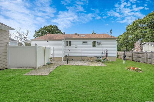 31 Cozzens Pl, House other with 3 bedrooms, 1 bathrooms and null parking in Patchogue NY | Image 18