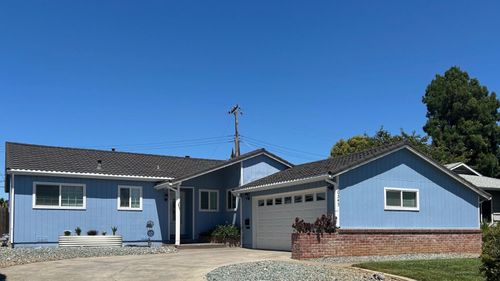 10343 Holmes Way, Rancho Cordova, CA, 95670-2016 | Card Image