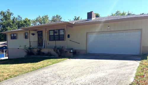 807 S Ripley St, Neosho, MO, 64850-2114 | Card Image