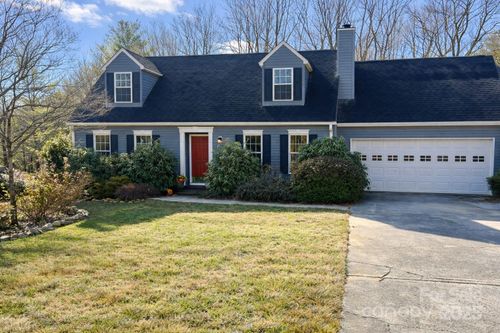 67 Beechwood Dr, Horse Shoe, NC, 28742-9706 | Card Image