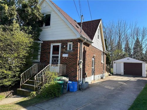 95 Glenmount Ave, Hamilton, ON, L8S2L3 | Card Image
