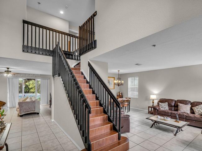 4209 Pinewood Ln, House other with 5 bedrooms, 4 bathrooms and null parking in Weston FL | Image 9