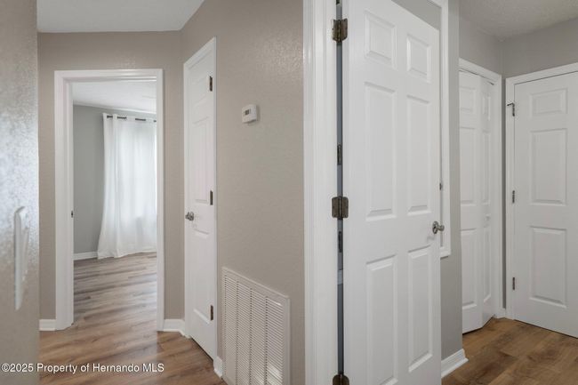 11242 Riddle Dr, House other with 3 bedrooms, 3 bathrooms and null parking in SPRING HILL FL | Image 33