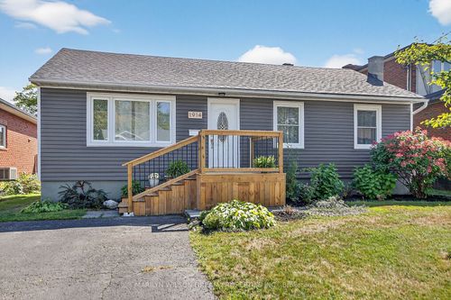 1914 Rosebella Ave, Gloucester, ON, K1T1G7 | Card Image