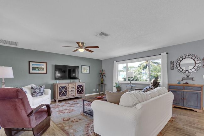 372 Franklin Rd, House other with 2 bedrooms, 2 bathrooms and null parking in Tequesta FL | Image 7