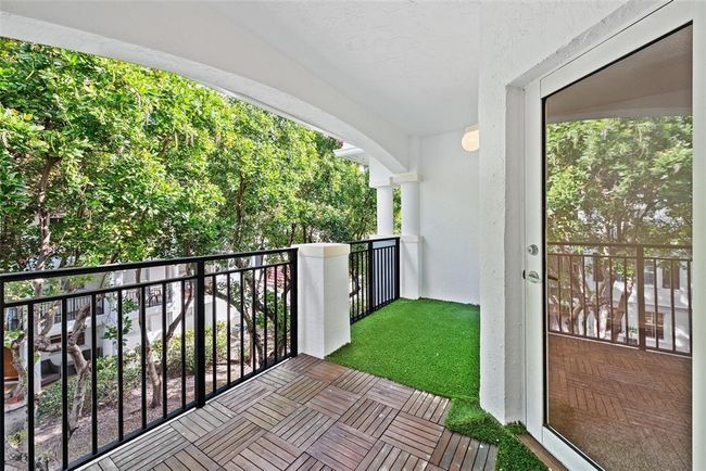 APT-9304 - 3205 Ne 184 Th St, Condo with 2 bedrooms, 2 bathrooms and null parking in Aventura FL | Image 12