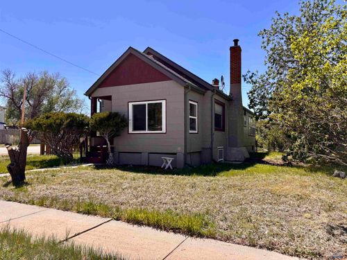 310 7th Ave, Edgemont, SD, 57735 | Card Image
