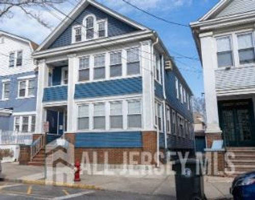 apt-2-46 Catalpa Ave, Perth Amboy, NJ, 08861-4937 | Card Image