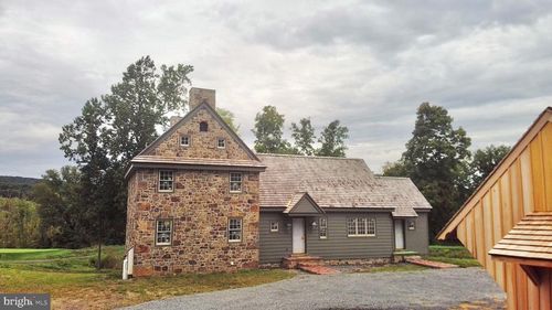 87 Brownstone Ln, ELVERSON, PA, 19520-8734 | Card Image
