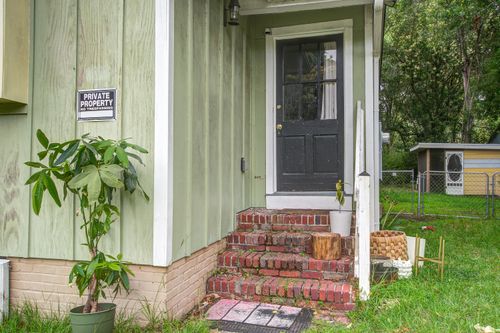 2702 Decatur St, North Charleston, SC, 29405-8611 | Card Image