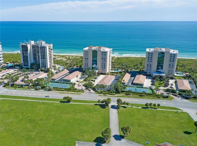 APT-7C - 3000 N Highway A1a, Condo with 3 bedrooms, 3 bathrooms and null parking in Hutchinson Island FL | Image 67