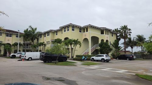 203-230 Nw 109th Ave, Miami, FL, 33172-5254 | Card Image