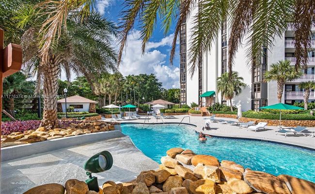 APT-2001 - 4000 Towerside Ter, Condo with 2 bedrooms, 2 bathrooms and null parking in Miami FL | Image 43
