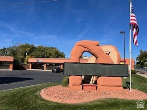 d-8650 S 700 E, Sandy, UT, 84070-1803 | Card Image