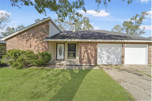 306 Sparway Ct, Crosby, TX, 77532-4211 | Card Image