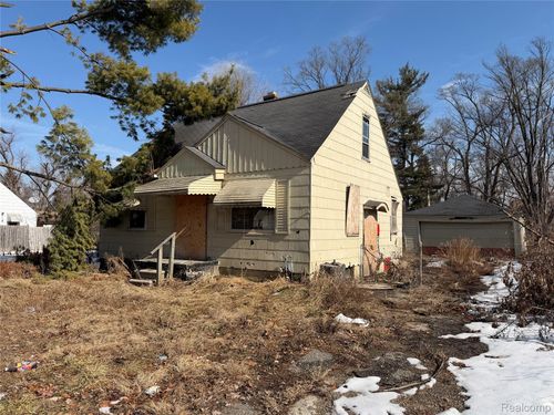 17206 Salem Street, Detroit, MI, 48219 | Card Image