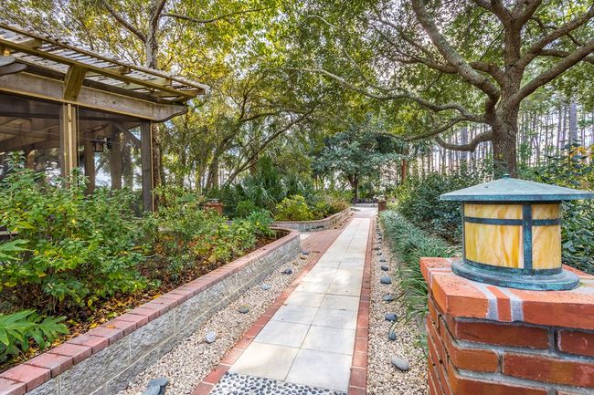 2285 Hwy 98, House other with 6 bedrooms, 7 bathrooms and 6 parking in Carrabelle FL | Image 33