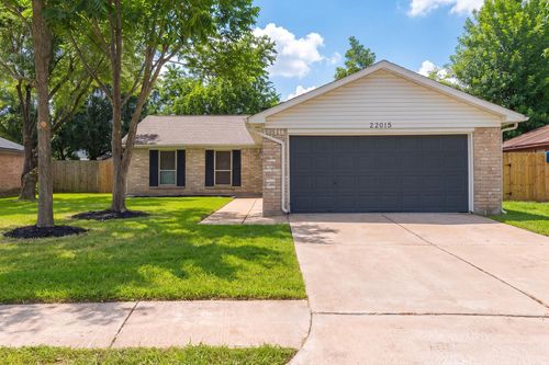 22015 Singing Spurs Dr, Katy, TX, 77450-3816 | Card Image