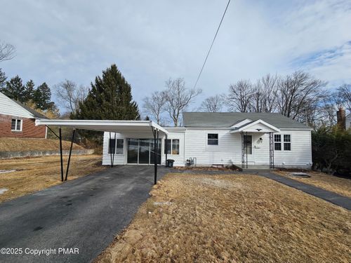 327 Susquehanna St, White Haven, PA, 18661-1411 | Card Image