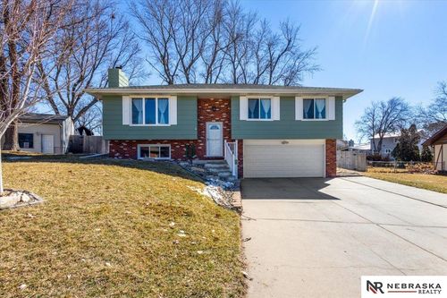 6309 Tanglewood Cir, Lincoln, NE, 68516-2350 | Card Image