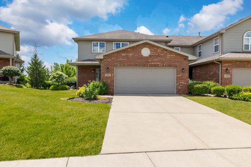 19830 Mulroy Cir, Tinley Park, IL, 60487-4407 | Card Image