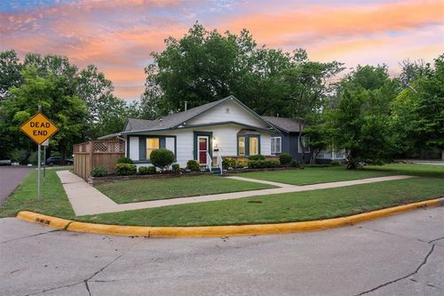 930 S Pickard Ave, Norman, OK, 73069-4527 | Card Image