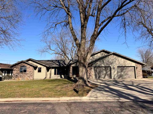 806 Floyd St, Sanborn, IA, 51248-1097 | Card Image