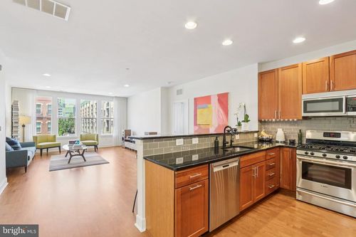 unit-204-600 S 24th St, PHILADELPHIA, PA, 19146-1061 | Card Image