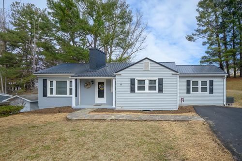 119 Circle Dr, Galax, VA, 24333-4210 | Card Image