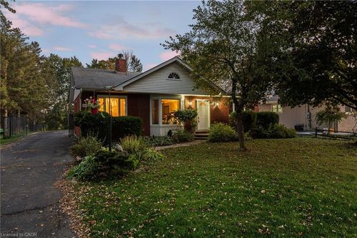 141 Riverbank Dr, Cambridge, ON, N3H4R6 | Card Image