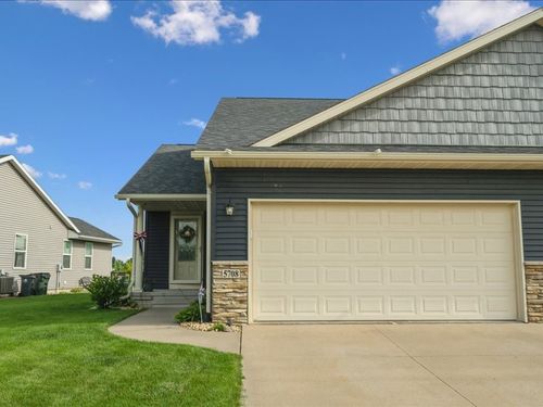5708 Dostal Dr Sw, Cedar Rapids, IA, 52404-1210 | Card Image