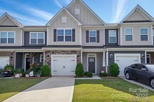 8018 Saluda Dr, Charlotte, NC, 28269-0627 | Card Image