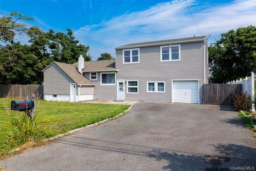 fl-2nd-251 Liberty St, Deer Park, NY, 11729-2308 | Card Image