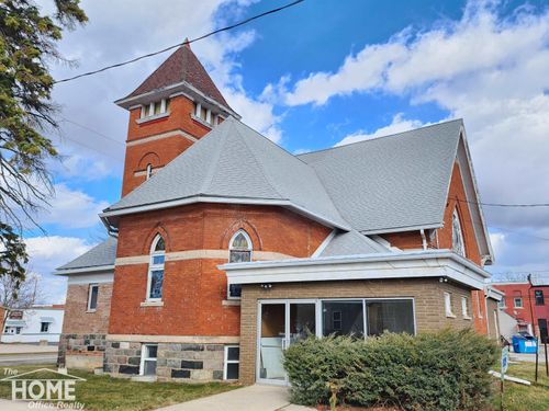 230 N Woodworth St, Corunna, MI, 48817-1300 | Card Image