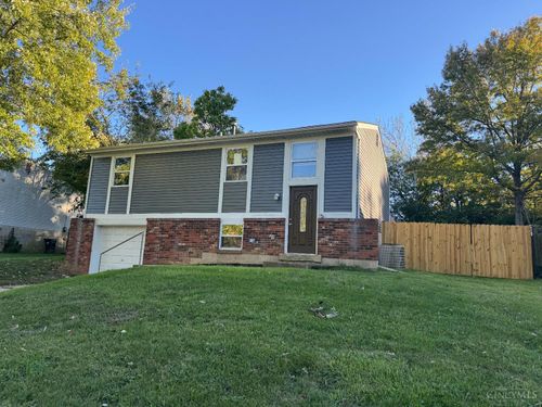 1863 W Kemper Rd, Cincinnati, OH, 45240-1529 | Card Image