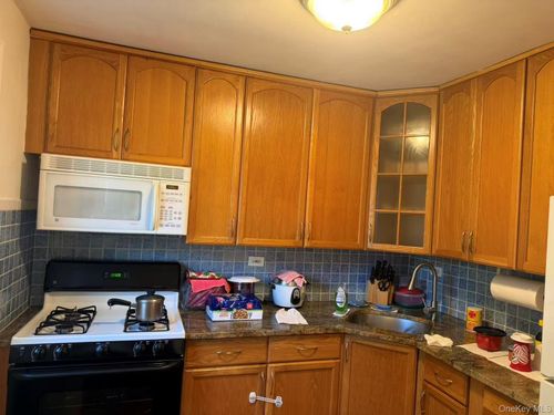 a-67 223rd Pl, Oakland Gardens, NY, 11364-2623 | Card Image