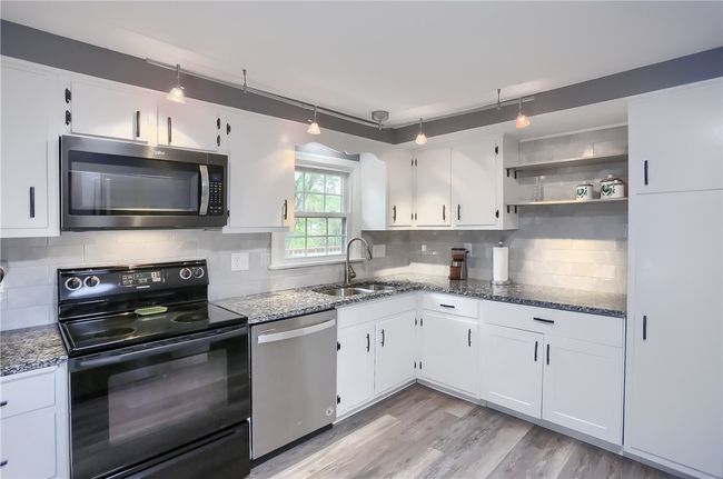 Updated Kitchen | Image 12