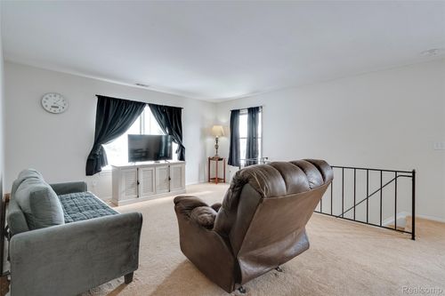 1708 Orchard Dr, Canton, MI, 48188-1549 | Card Image