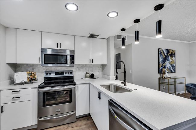 101 - 2301 Oak Park Way, Condo with 2 bedrooms, 2 bathrooms and null parking in ORLANDO FL | Image 7