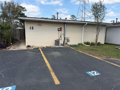 12-4102 Sherwood Lane, Houston, TX, 77092 | Card Image
