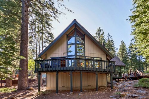 11933 Chamonix Road, Truckee, CA, 96161-6418 | Card Image