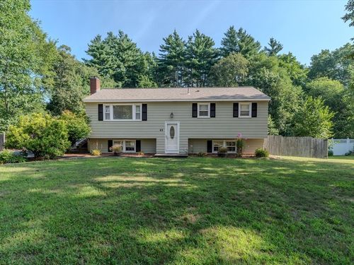 49 Parkwood Dr, Pepperell, MA, 01463-1300 | Card Image