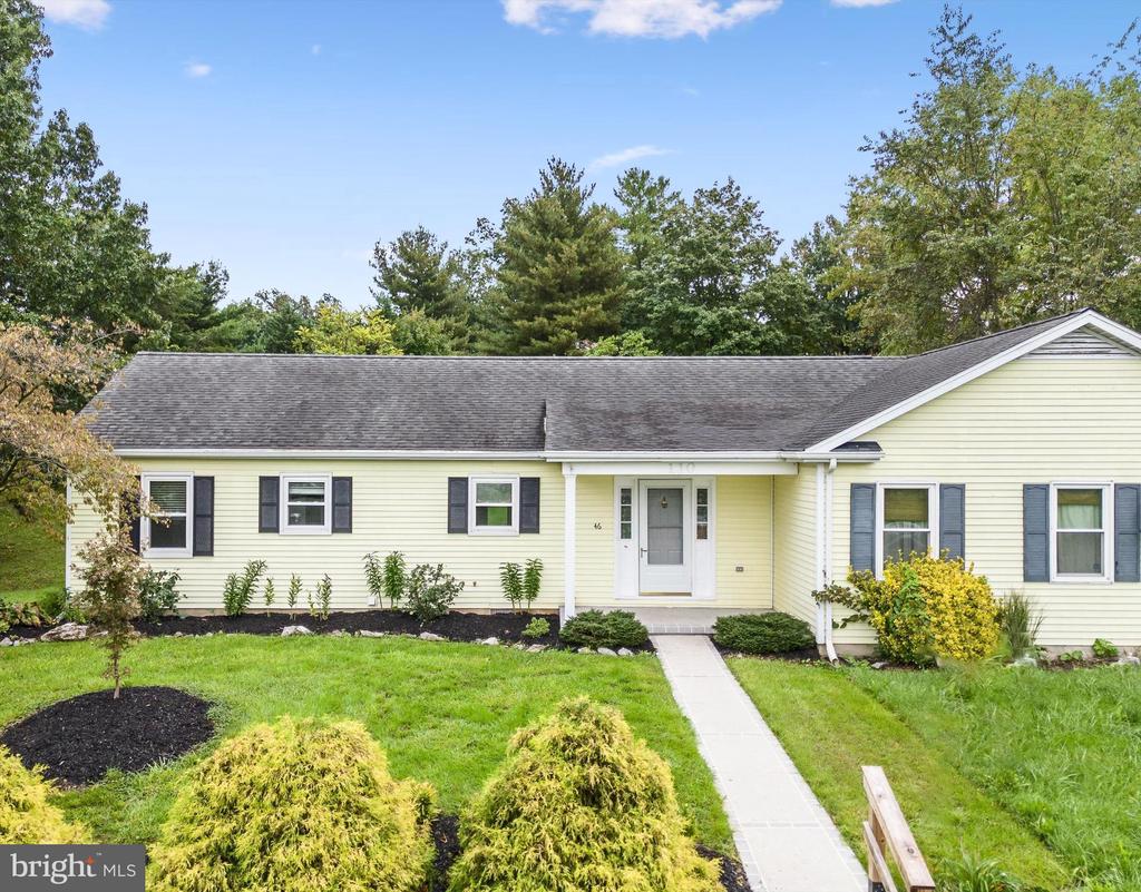 Newington Ct, Charles Town, WV 25414