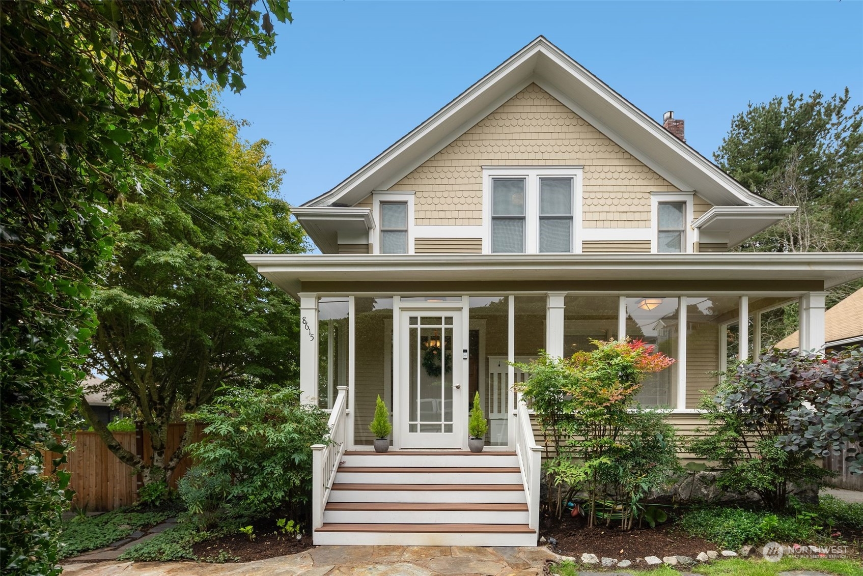 Meridian Ave, Seattle, WA 98103