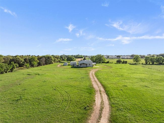150 Huenefeld Ln, Home with 2 bedrooms, 3 bathrooms and 1 parking in Round Top TX | Image 37