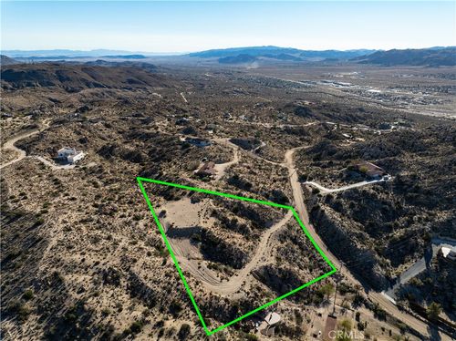 57430 San Juan Rd, Yucca Valley, CA, 92284-4951 | Card Image