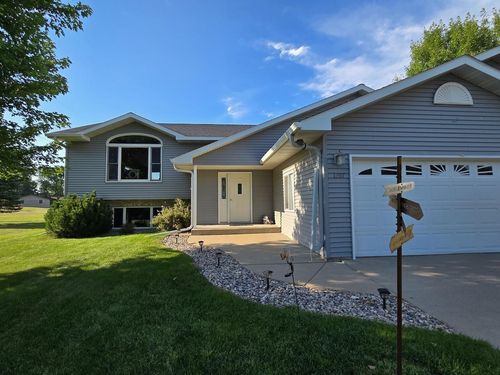 1207 Greenfield Avenue, Fergus Falls, MN, 56537 | Card Image