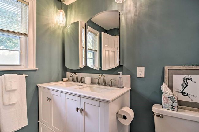 Newer Bathroom (2022) | Image 8